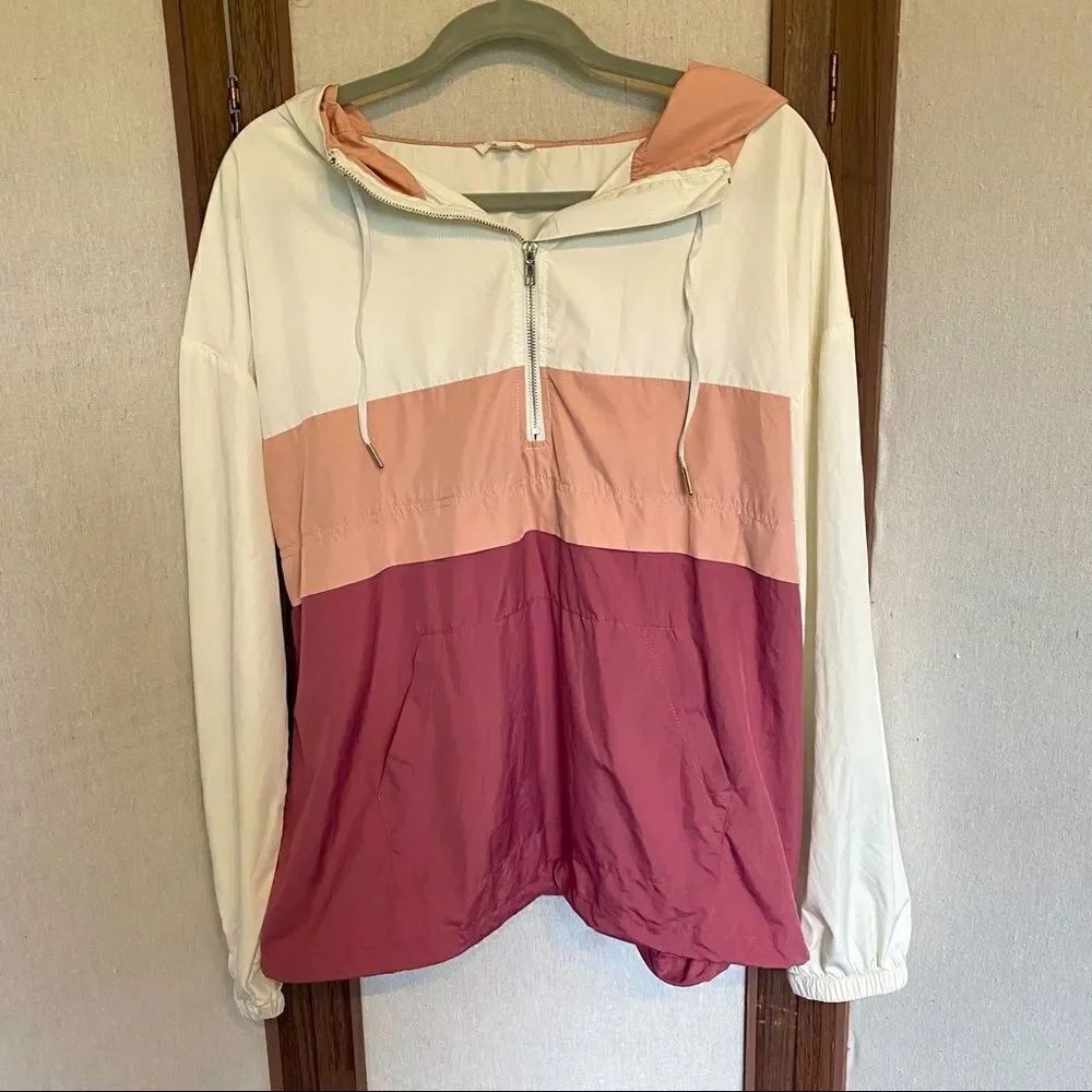 Main Strip (M) Color Block Windbreaker